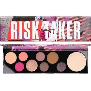 • MAC Girls Risk Taker Palette